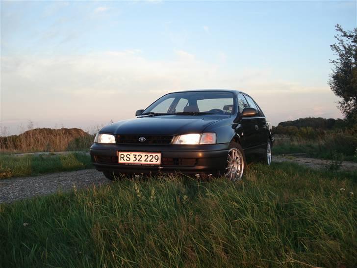 Toyota Carina E billede 10