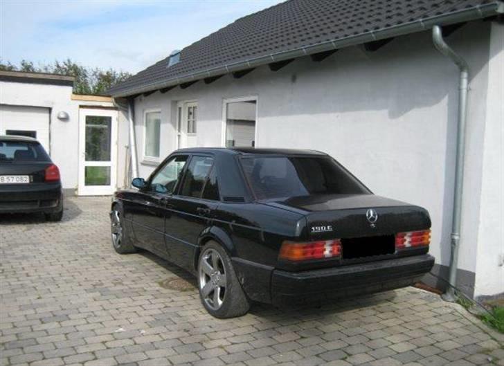 Mercedes Benz E190 *SOLGT* - Sænket 60mm billede 2