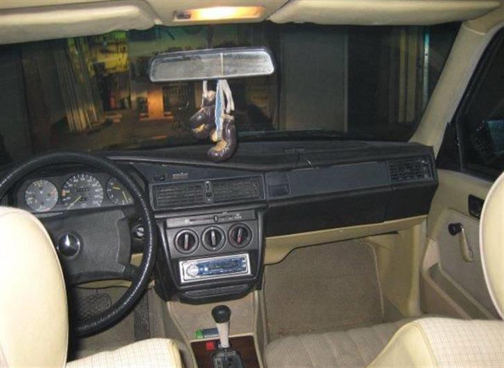 Mercedes Benz E190 *SOLGT* - ;) billede 5