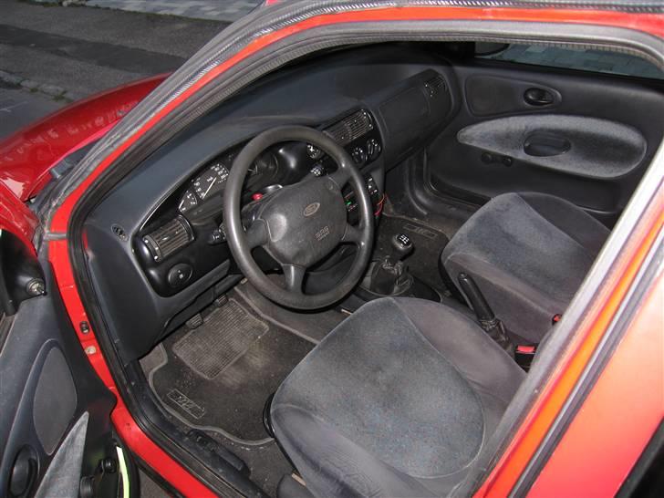 Ford Escort 1,6 CL *SOLGT* billede 7