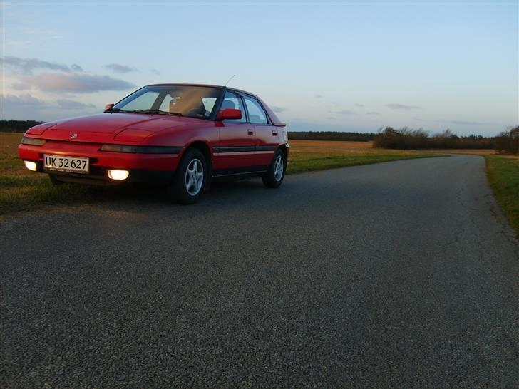 Mazda 323 f  ( Solgt!)  billede 13