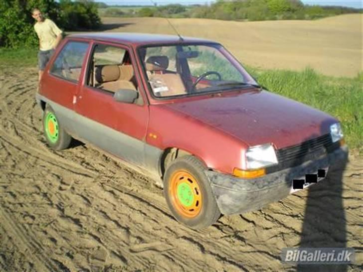 Renault R5 TL - Hos den gamle ejer da jeg hentede den :) billede 4