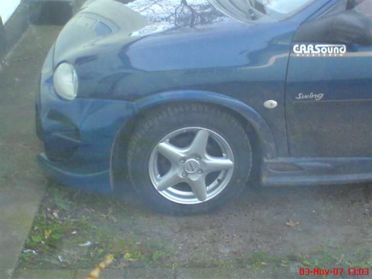 Opel corsa b (solgt) - mine nye fælge " Enzo" ;) billede 11