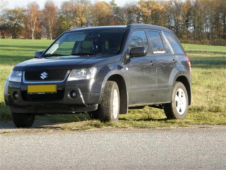 Suzuki Grand Vitara  billede 1