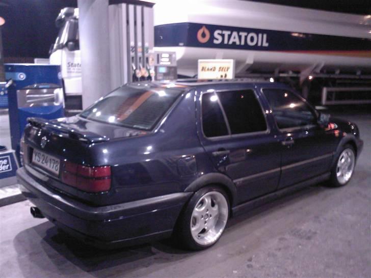 VW vento 1,8 solgt billede 12