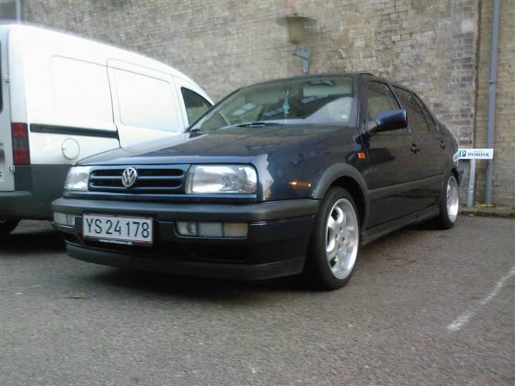 VW vento 1,8 solgt billede 13