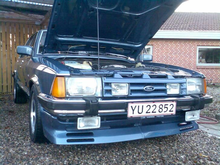 Ford Granada - sådan ser fronten yd efter renovation billede 14