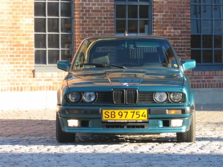 BMW 324 TD Touring van billede 3