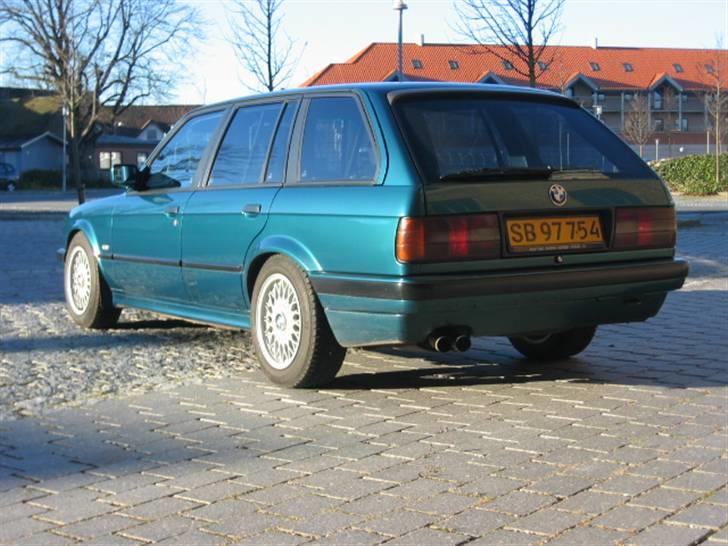 BMW 324 TD Touring van billede 5