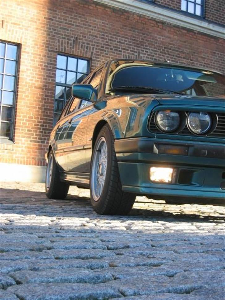 BMW 324 TD Touring van billede 8