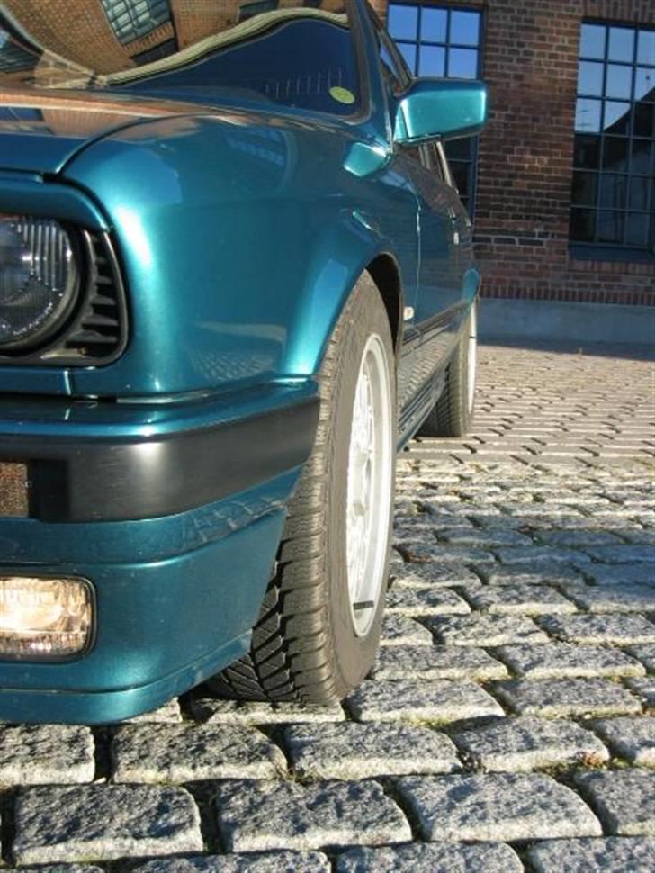 BMW 324 TD Touring van billede 9