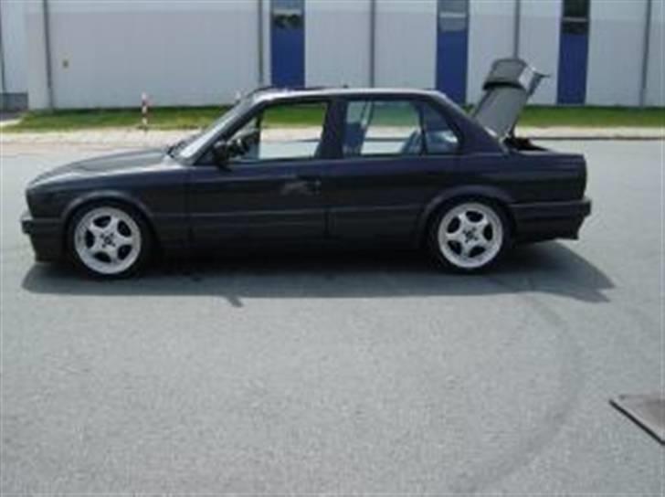 BMW 325i billede 4
