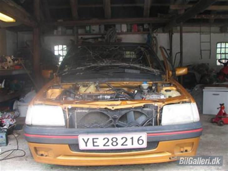 Peugeot 205 Mi16 billede 5