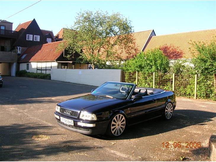 {{currentPhoto.altText}} billede {{currentPhoto.number}}