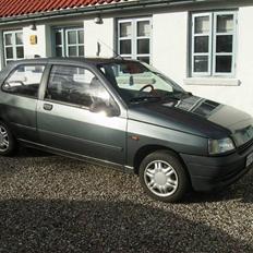 Renault Clio 1.4 RN   (solgt)