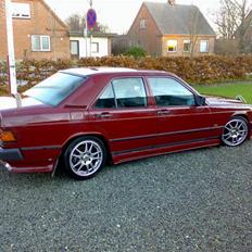 Mercedes Benz 190 2.5 D (solgt)