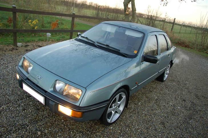 Ford Sierra 2,0 V6 GL billede 1