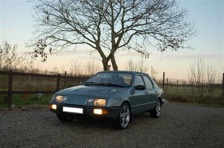 Ford Sierra 2,0 V6 GL billede 2