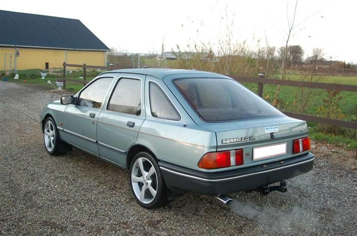 Ford Sierra 2,0 V6 GL billede 3