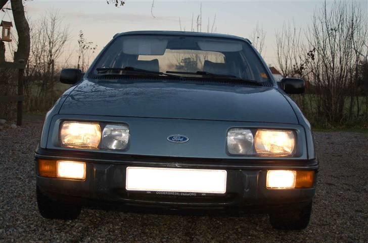 Ford Sierra 2,0 V6 GL billede 5