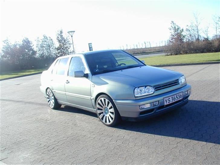VW Vento (Solgt) billede 1