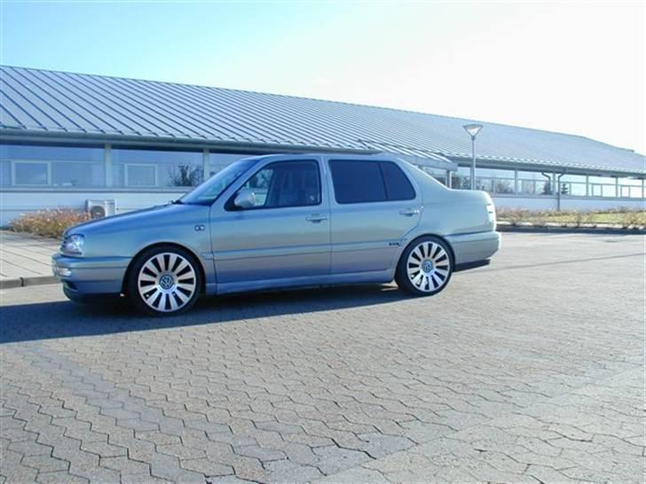 VW Vento (Solgt) billede 2