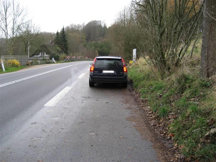 Volvo V 70 D5 SOLGT ! - R tagspoiler monteret i oktober 07 billede 9