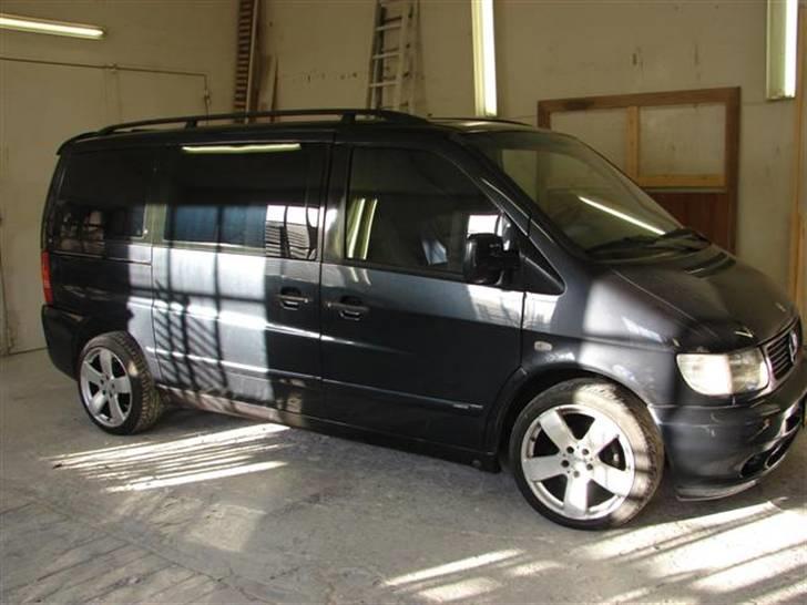 Mercedes Benz v 230 billede 1