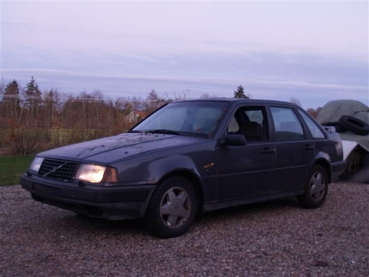 Volvo 440 (Æ' ræser 2) billede 1