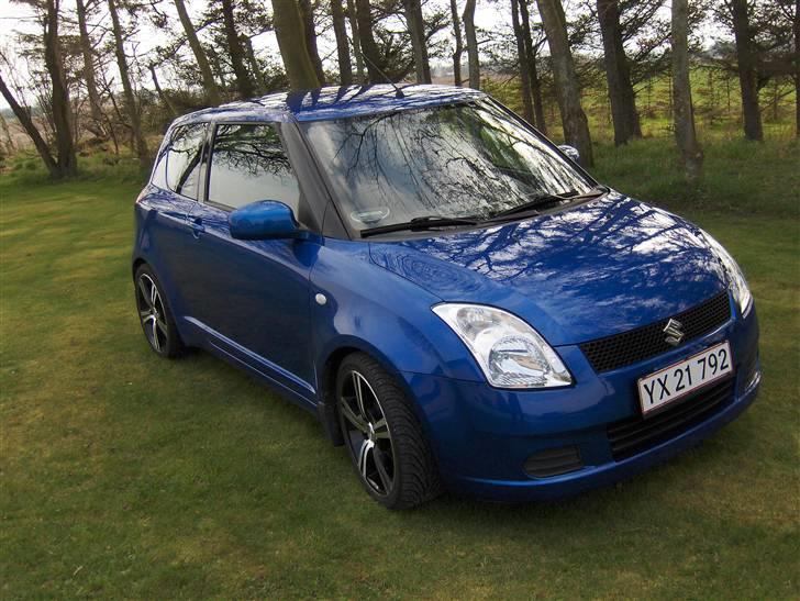 Suzuki swift 1,5 GL-A **Solgt** billede 14