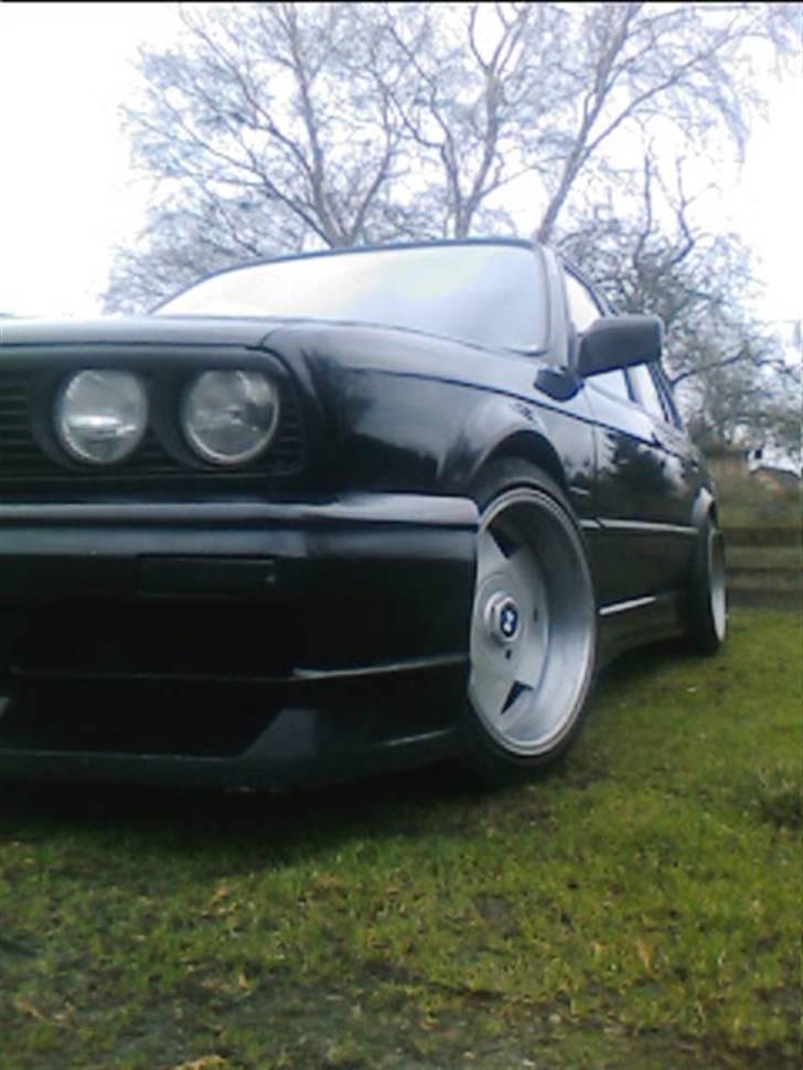 BMW E30 325i SOLGT billede 9