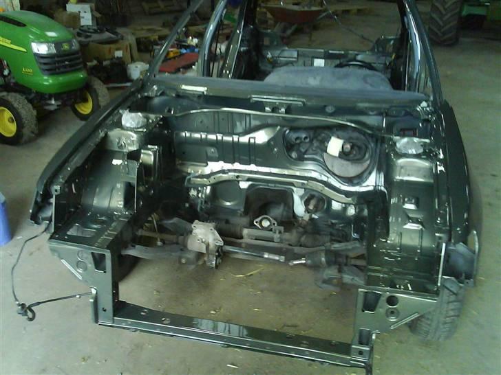 Peugeot 306  - motorrummet fik også en gang lak billede 5