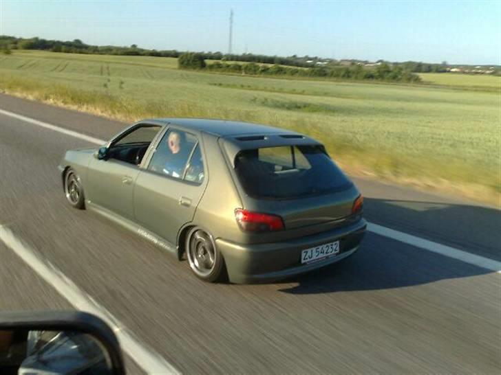 Peugeot 306  - igen på vej til dhb 08...  billede 10