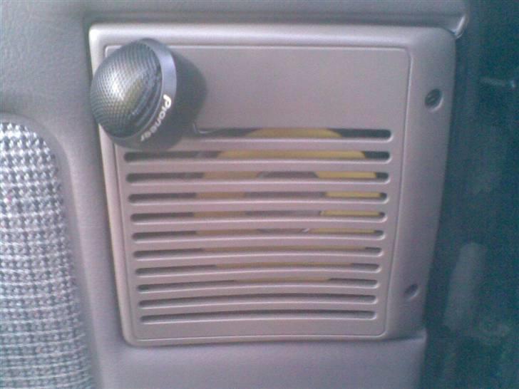 Peugeot 309 XR (solgt) billede 7