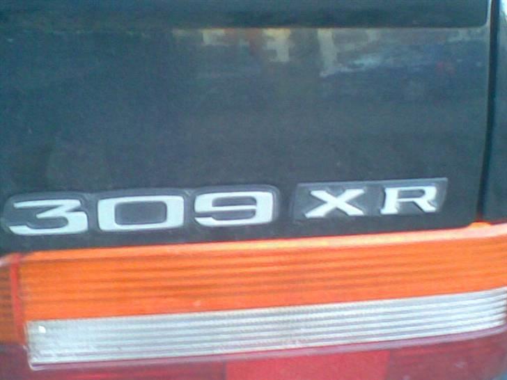Peugeot 309 XR (solgt) billede 11