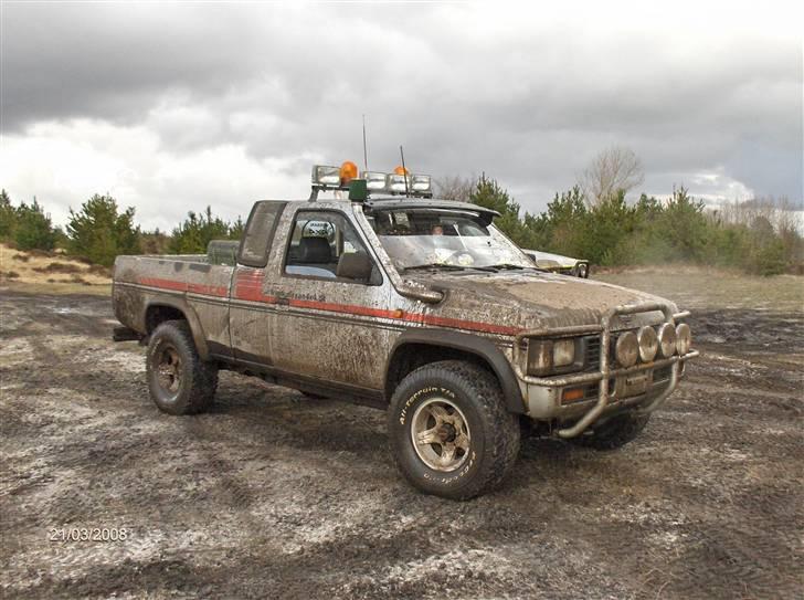 Nissan King Cab "(solgt)" - Efter en hygge dag i Varde med TOYOTA 4WD billede 2