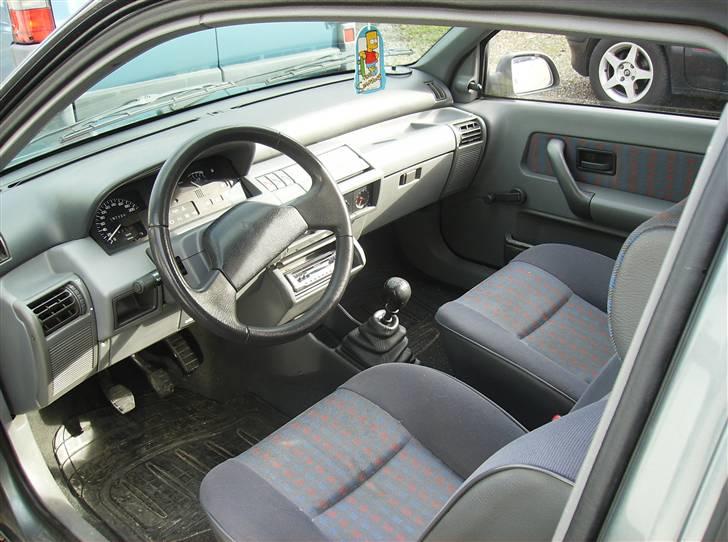 Renault Clio 1.4 RN   (solgt) billede 6