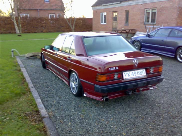 Mercedes Benz 190 2.5 D (solgt) billede 4