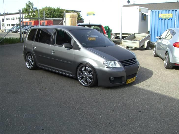 VW Touran TDI 140 DSG - nyeste billede billede 1