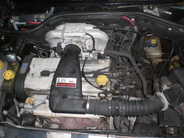 Ford Escort SOLGT billede 4