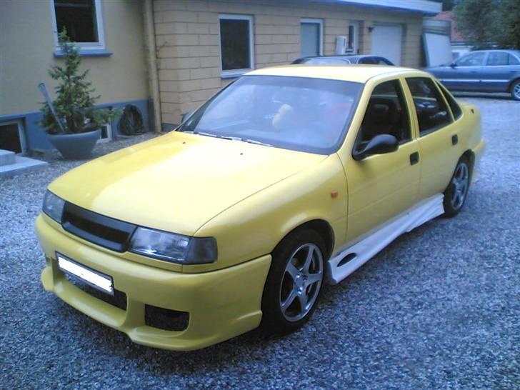 Opel vectra A    solgt billede 9