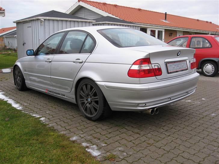 BMW 320i Kompressor  - SOLGT billede 3