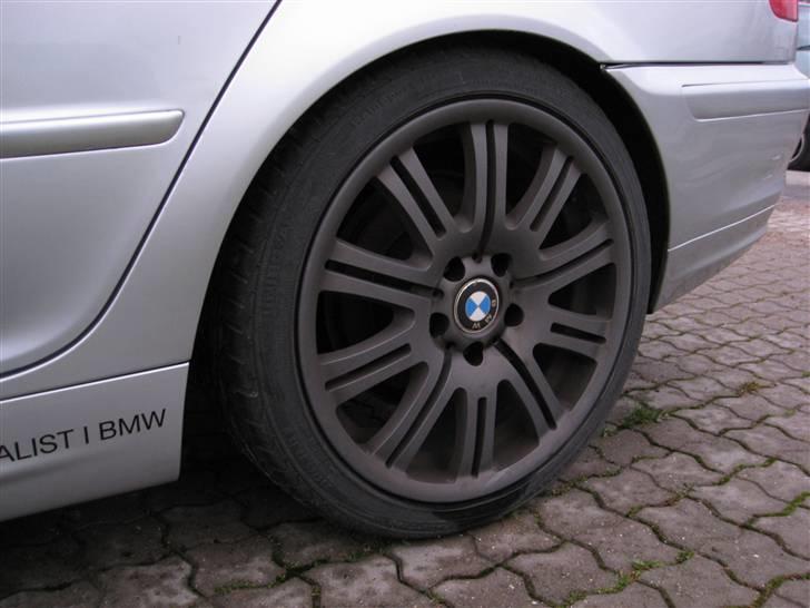 BMW 320i Kompressor  - SOLGT billede 13