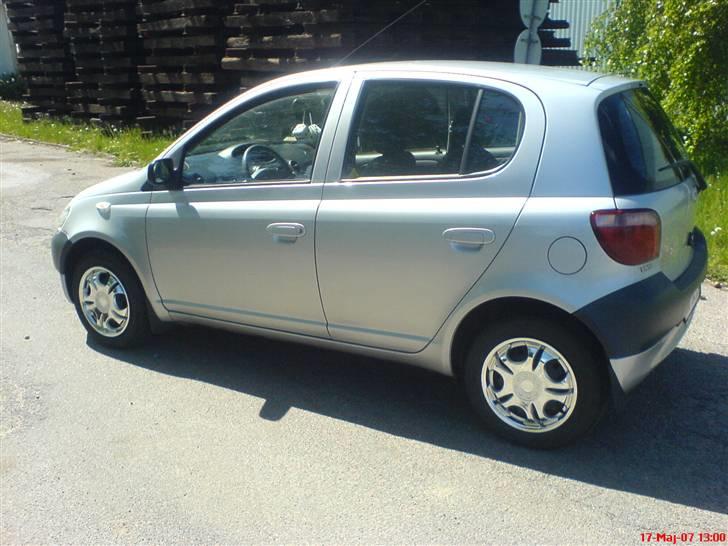 Toyota Yaris 1.4 TD *Solgt* billede 5