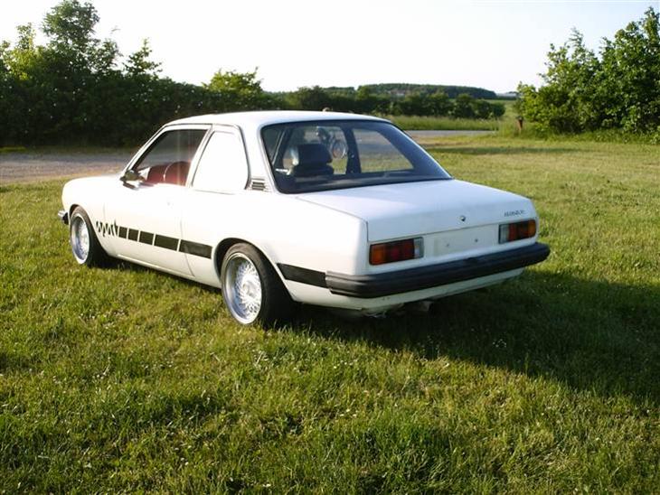 Opel ascona sl. Opel Ascona 1981. Opel Ascona b. Опель Аскона 1980. Опель Аскона 1979.