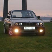 BMW 320i  E30 (SOLGT)