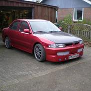 Mitsubishi lancer    (SOLGT)