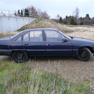 Opel Omega A --Skrottet--