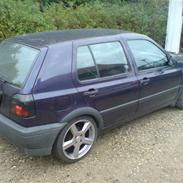 VW Golf 3 1.8 CL *SOLGT*