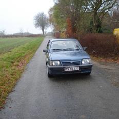 Opel Ascona C  (SOLGT)